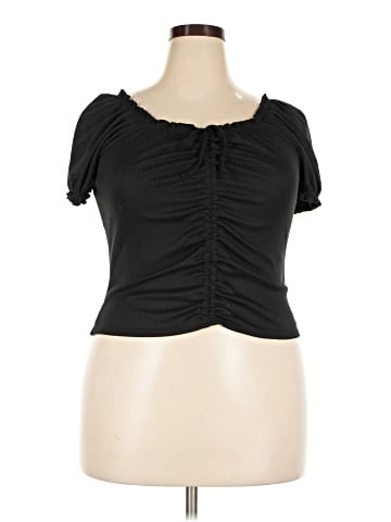 No Boundaries Short Sleeve Top (view 1)