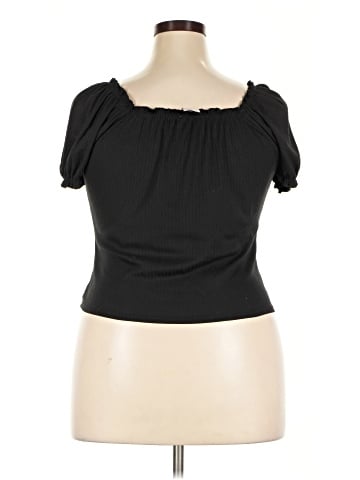 No Boundaries Short Sleeve Top (view 2)