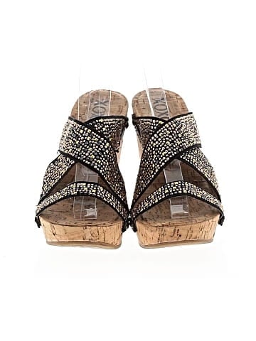 XOXO Wedges (view 2)