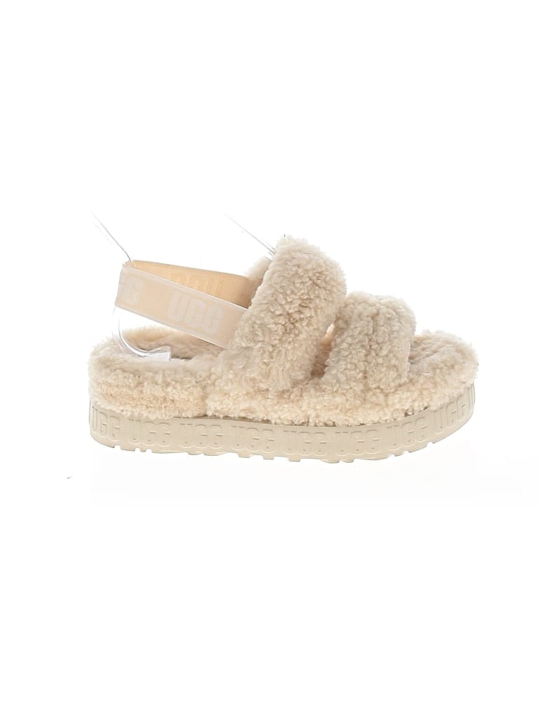 Pre-owned Ugg Sandals In Ivory