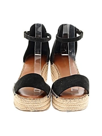 Kelly & Katie Wedges (view 2)