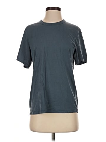 Lululemon Athletica Short Sleeve T-Shirt (view 1)