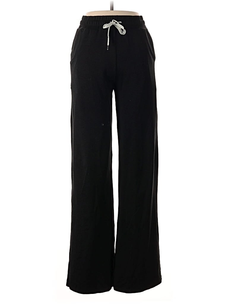 Pre-owned Vuori Casual Pants In Black