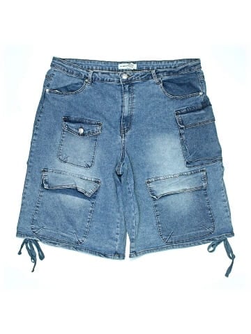 Almost Famous Cargo Shorts (view 1)