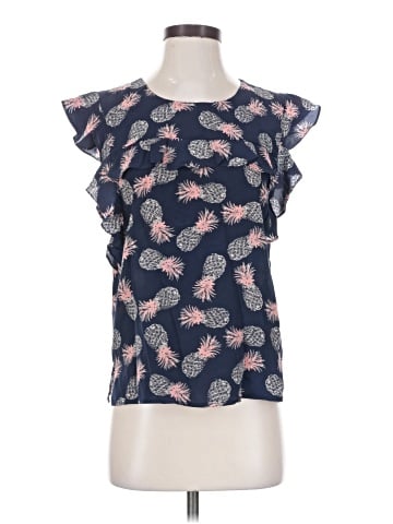 Amour Vert Sleeveless Blouse (view 1)