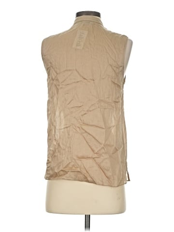 Fab'rik Sleeveless Button-Down Shirt (view 2)