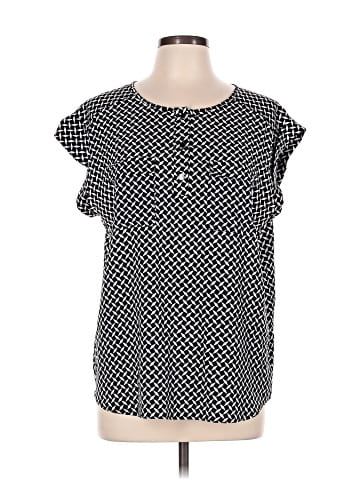 New York & Company Short Sleeve T-Shirt (view 1)