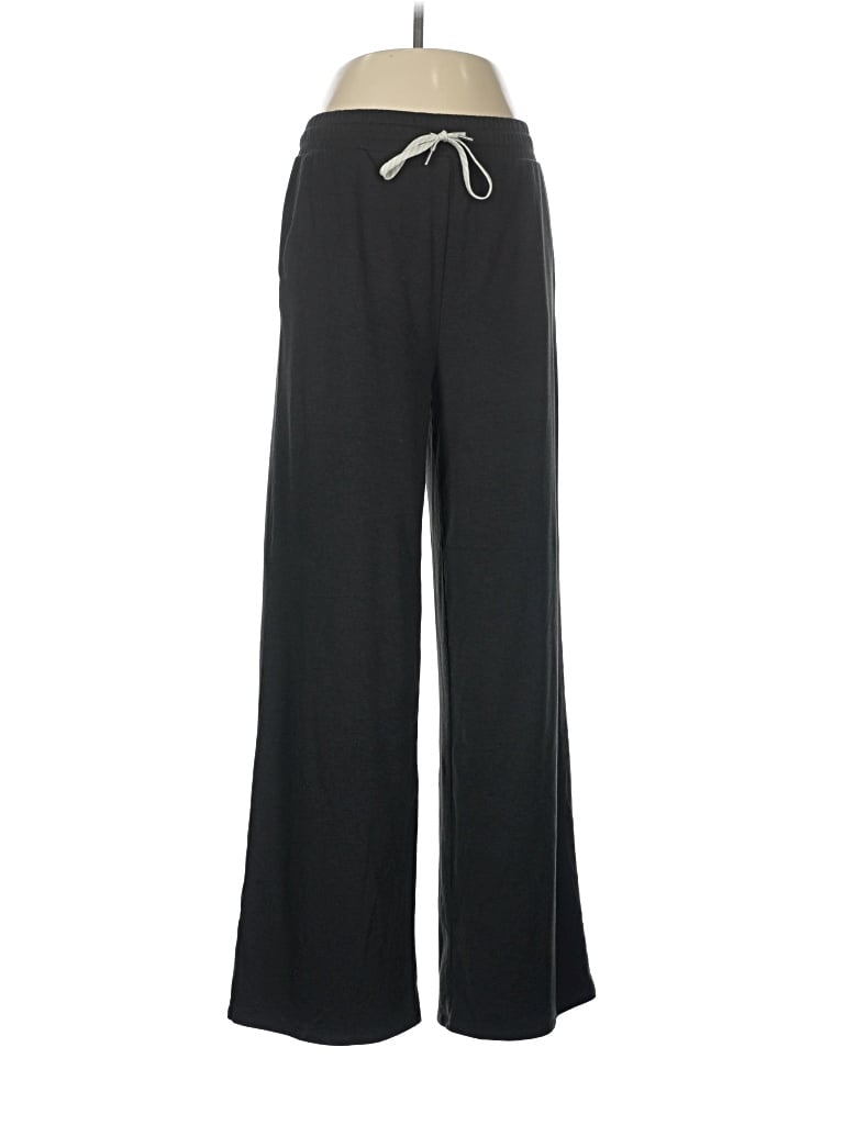 Pre-owned Vuori Casual Pants In Black