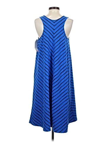 Liz Lange Maternity for Target Casual Dress (view 2)