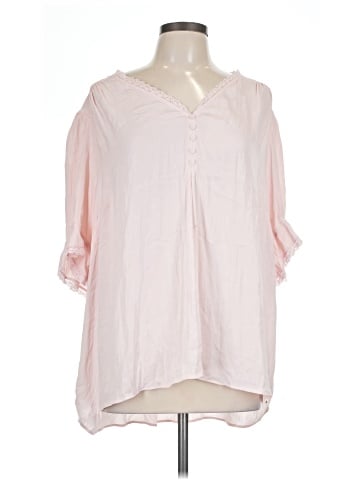 Cupcakes & Cashmere 3/4 Sleeve Blouse (view 1)