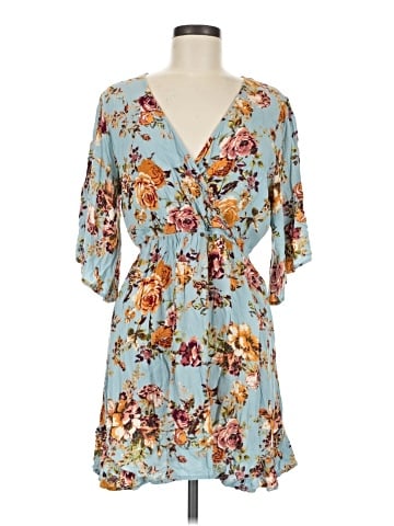 Xhilaration Casual Dress (view 1)