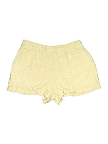 Gap Shorts (view 2)