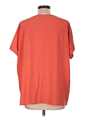 Amaryllis Short Sleeve T-Shirt (view 2)