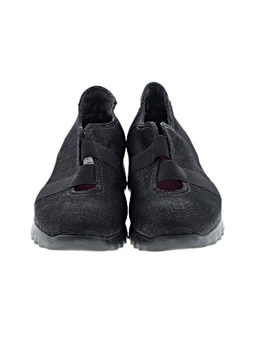 Munro American Sneakers (view 2)