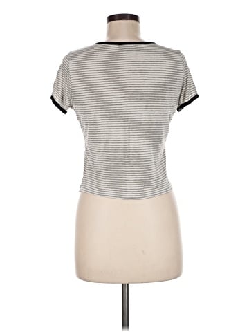 Charlotte Russe Short Sleeve T-Shirt (view 2)