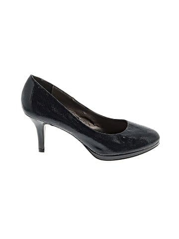 Kelly & Katie Heels (view 1)