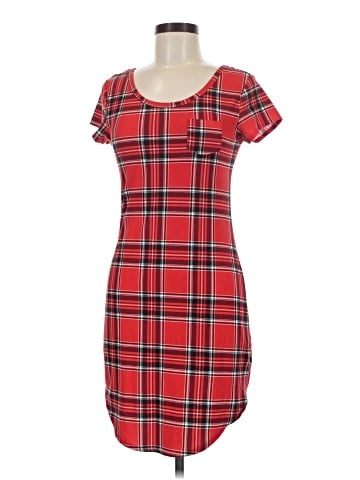 No Boundaries Casual Dress (view 1)