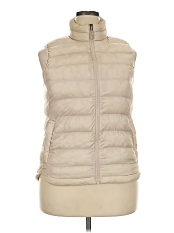 32 Degrees Vest (view 1)