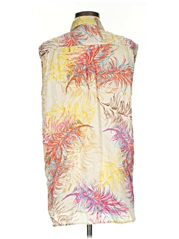 CAbi Sleeveless Button-Down Shirt (view 2)