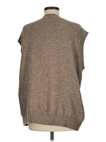 Line & Dot Sweater Vest (view 2)