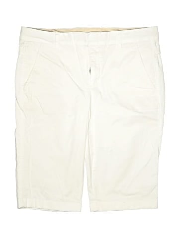 Vince. Khaki Shorts (view 1)