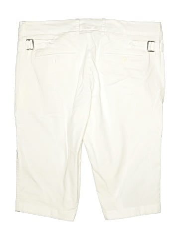 Vince. Khaki Shorts (view 2)