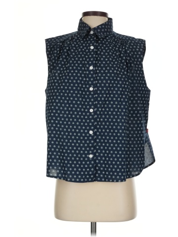 Levi's Sleeveless Button-Down Shirt (view 1)