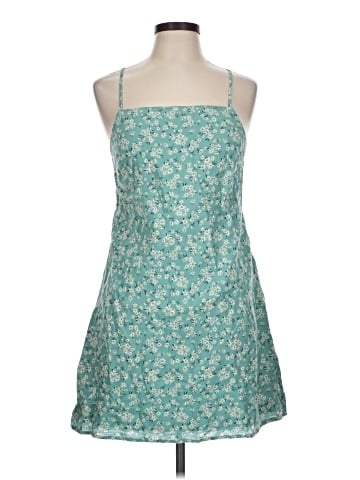 American Eagle Outfitters Casual Dress (view 1)