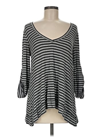 Max Studio 3/4 Sleeve T-Shirt (view 1)