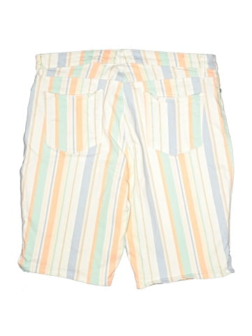 Gloria Vanderbilt Shorts (view 2)