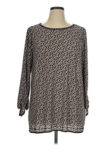 Max Studio 3/4 Sleeve T-Shirt (view 1)