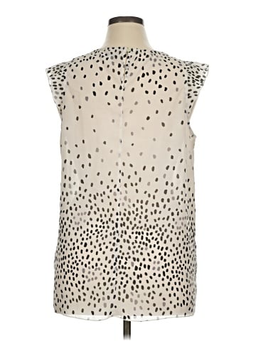 Gap Sleeveless T-Shirt (view 2)