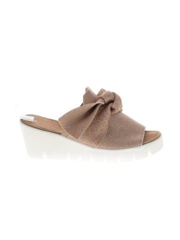 Bernie Mev Wedges (view 1)
