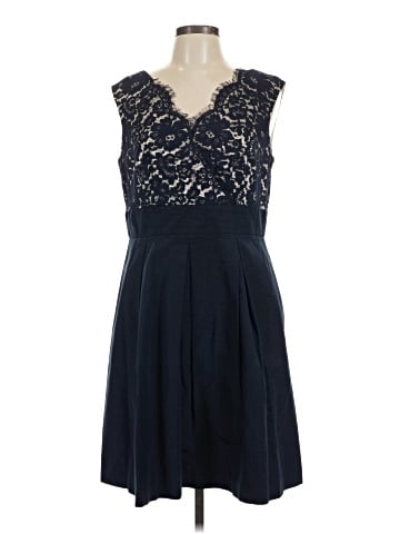 White House Black Market Cocktail Dress (view 1)
