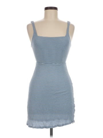 Urban Outfitters Casual Dress (view 1)