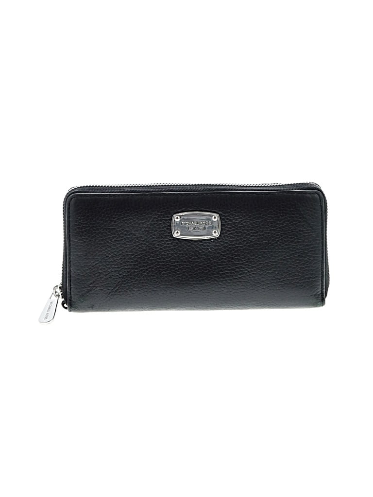 Pre-owned Michael Michael Kors Wallet In Black