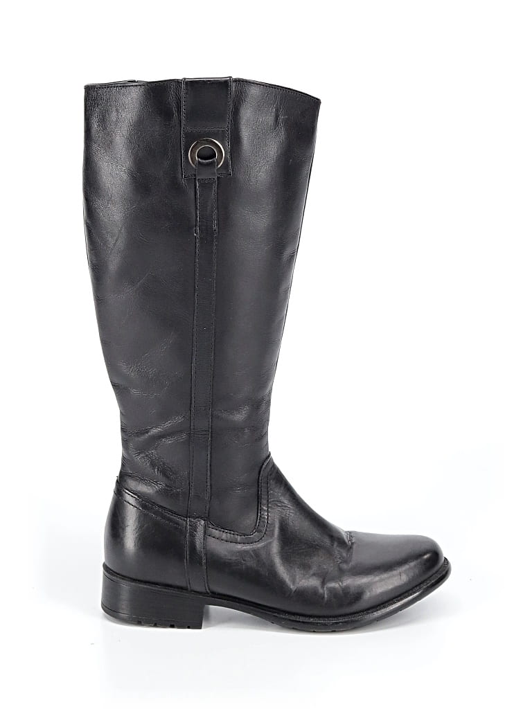 Pre-owned Clarks Boots In Black