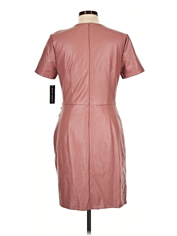 Donna Morgan Casual Dress (view 2)