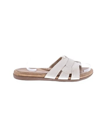 Cliffs by White Mountain Sandals (view 1)