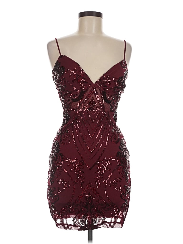 Windsor Cocktail Dress In Burgundy