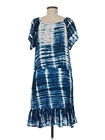 Walker & Wade Casual Dress (view 2)