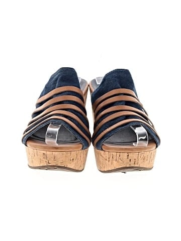 Chocolat Blu Wedges (view 2)