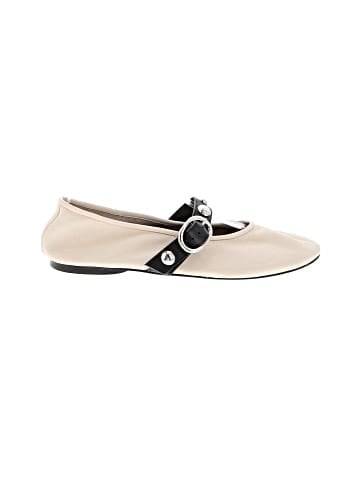 Zara Flats (view 1)