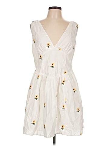En Creme Casual Dress (view 1)