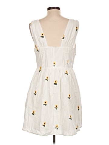 En Creme Casual Dress (view 2)