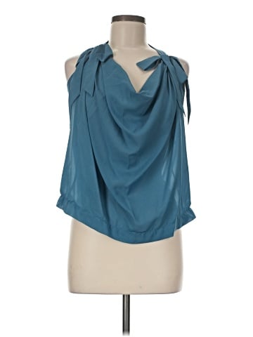 Robbi & Nikki Sleeveless Blouse (view 1)
