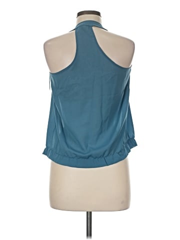 Robbi & Nikki Sleeveless Blouse (view 2)