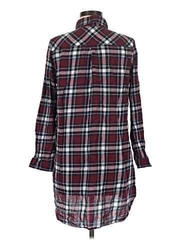 En Creme Long Sleeve Button-Down Shirt (view 2)