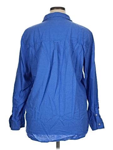 Universal Thread Long Sleeve Button-Down Shirt (view 2)