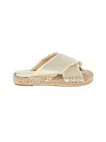 Chic Sandals (view 1)